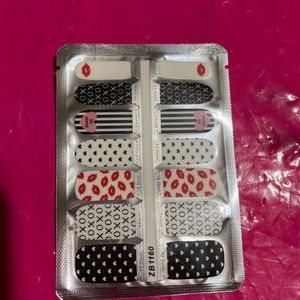 Mail Polish strips 16 strips